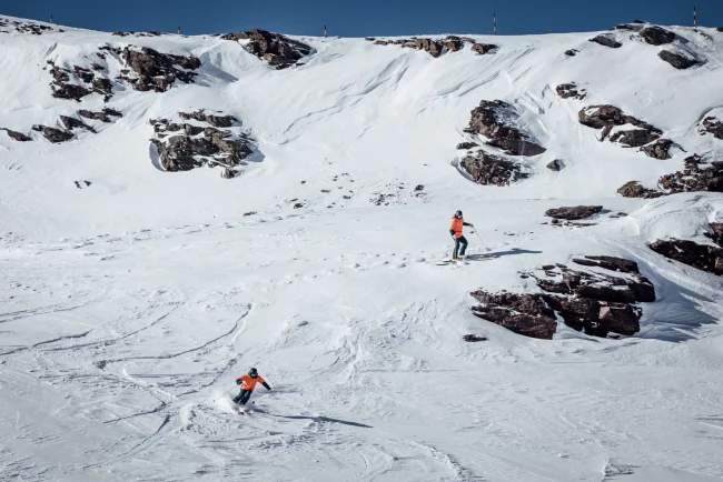 Escuela de Esquí y Snowboard en Sierra NevadaEscuela de Esquí y Snowboard en Sierra Nevada